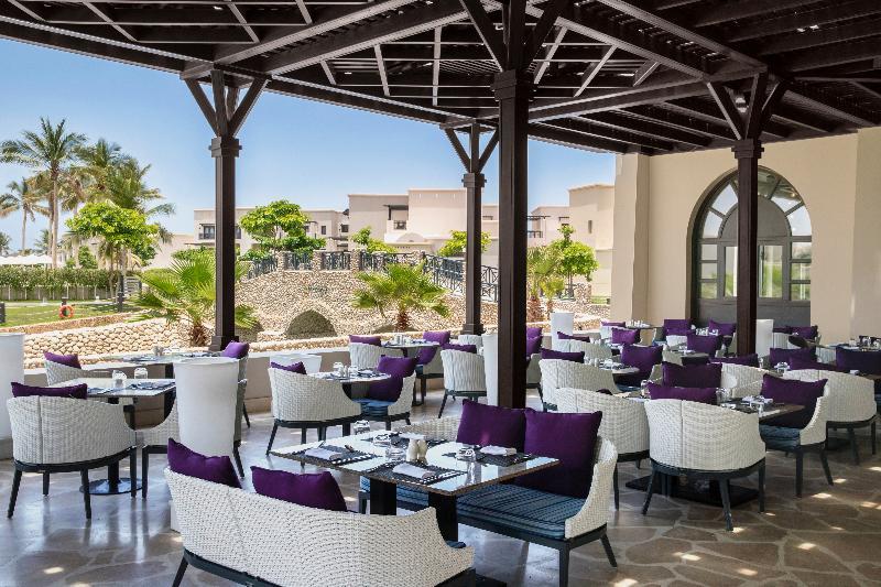 Salalah Rotana Resort Exterior foto The Palms Beach Hotel and Spa